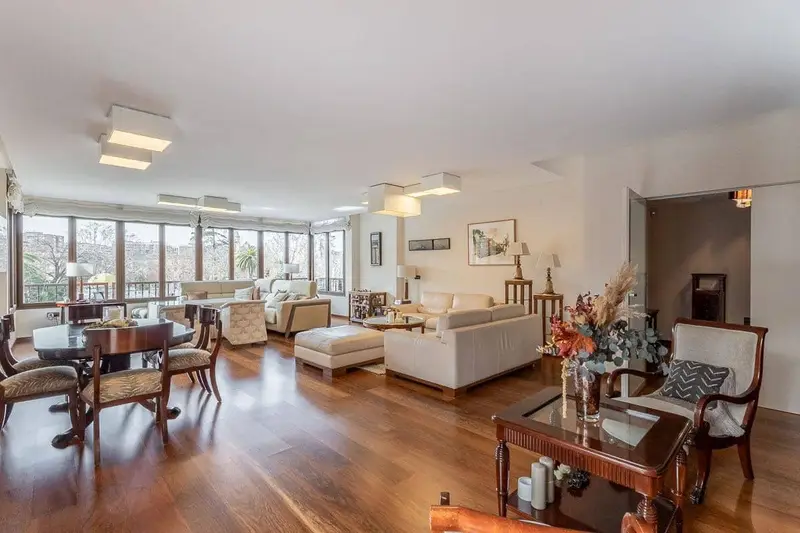 Piso de Lujo en Granada Ciudad 226m2 Reformado