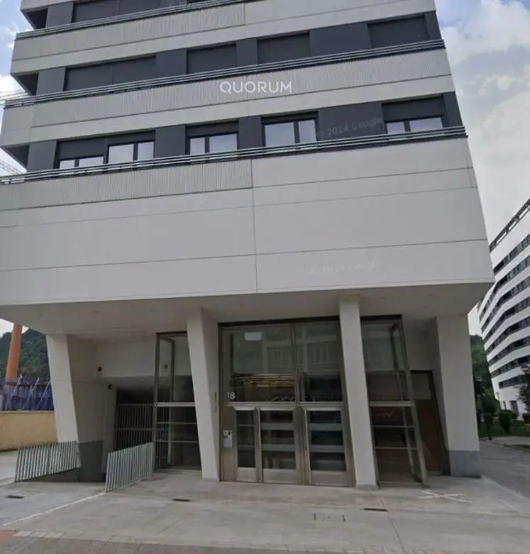 Amplia Parcela De Garaje En Bolueta - Inmobiliaria Quorum