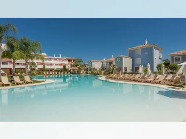 Apartamento 2 Dormitorios Lujo Estepona