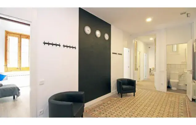 Alquiler Apartamento 6 Dormitorios Barcelona 18-39 años