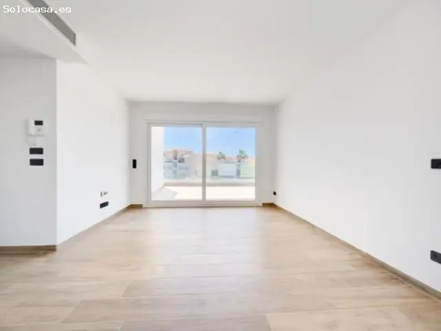Luminoso Apartamento De 2 Dormitorios Situado En Una De Las Urbanizaciones Más
