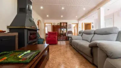 Chalet Independiente 246m2 con Piscina y Barbacoa