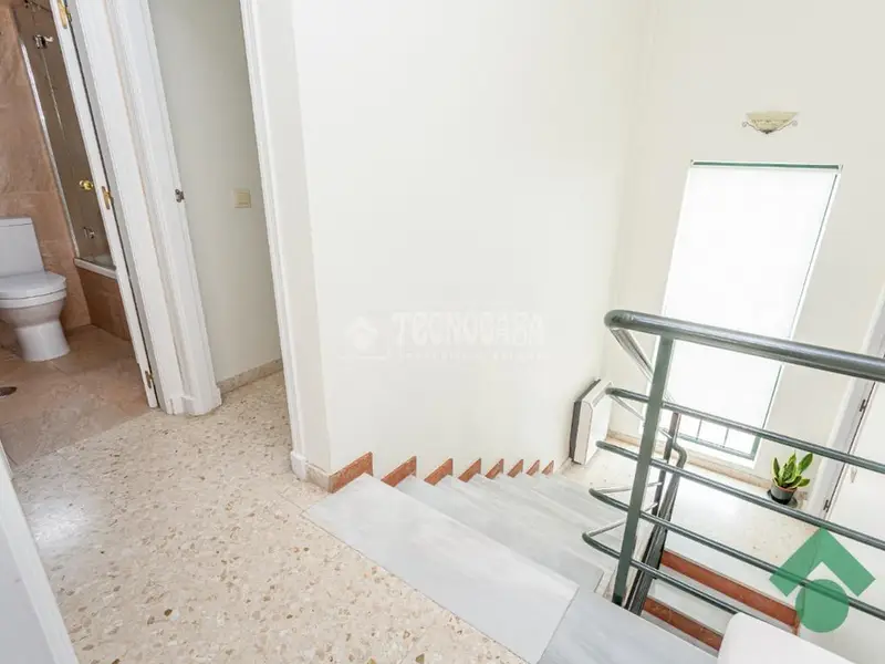 Chalet en venta en Algeciras 4 dormitorios 2 baños Jardin Garaje