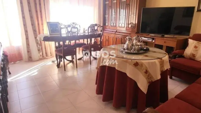 Piso en venta en Montilla 152m2 4 dormitorios terraza