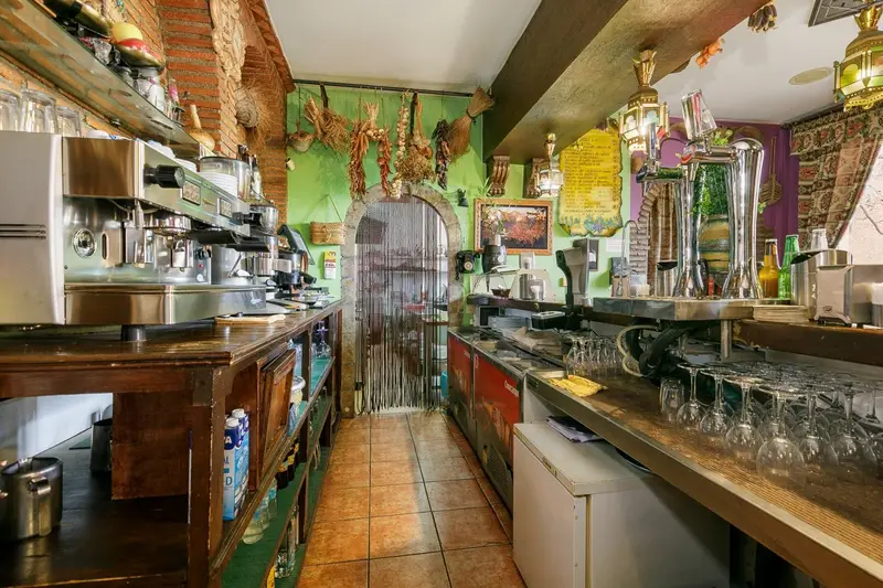 Venta Casa con Terraza y Bar en Dílar