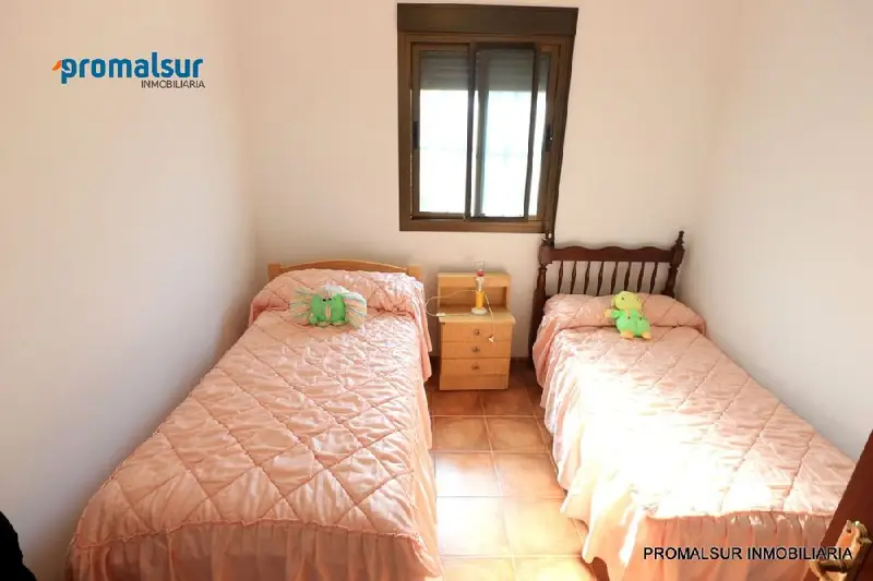 Venta Chalet 3 Dormitorios Puente Genil Ref 1613