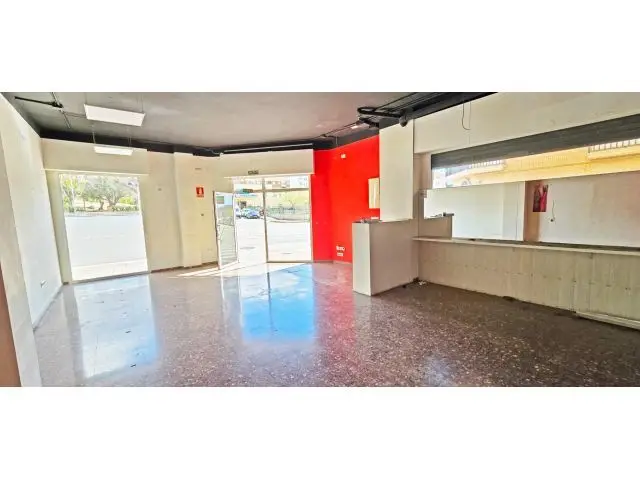 Local Comercial en Petrer Zona El Campet