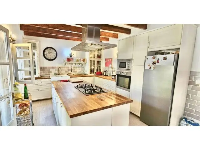 Casa Rústica en Porto Cristo con 4 Dormitorios y 2 Baños