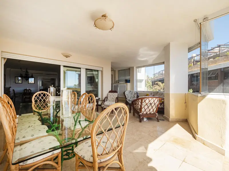 Apartamento en Primera Linea de Playa Puerto Banus
