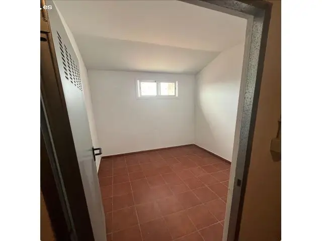 Trastero en Montijo Espacio Seguro y Práctico