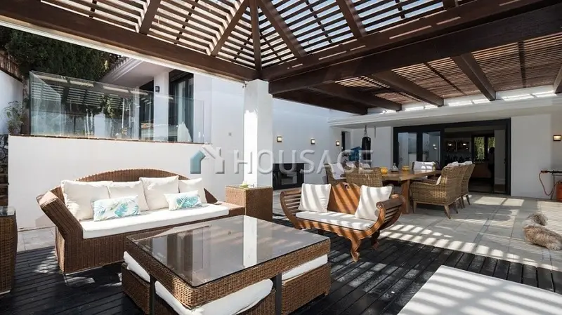Villa en Nueva Andalucía 5 dormitorios Piscina Jardín