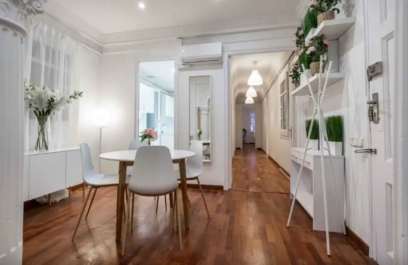 Apartamento con Encanto cerca de Mercat Galvany