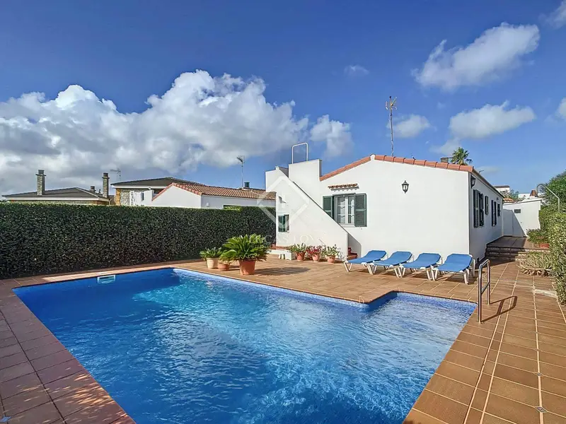 Chalet en Venta en Cala'n Blanes Menorca