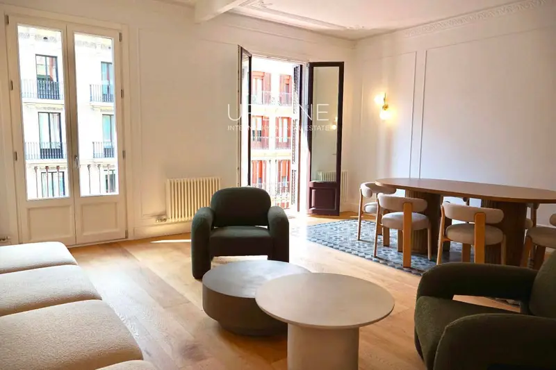 Apartamento 167m2 Eixample Barcelona 3 Dormitorios Suite Lujo Historico