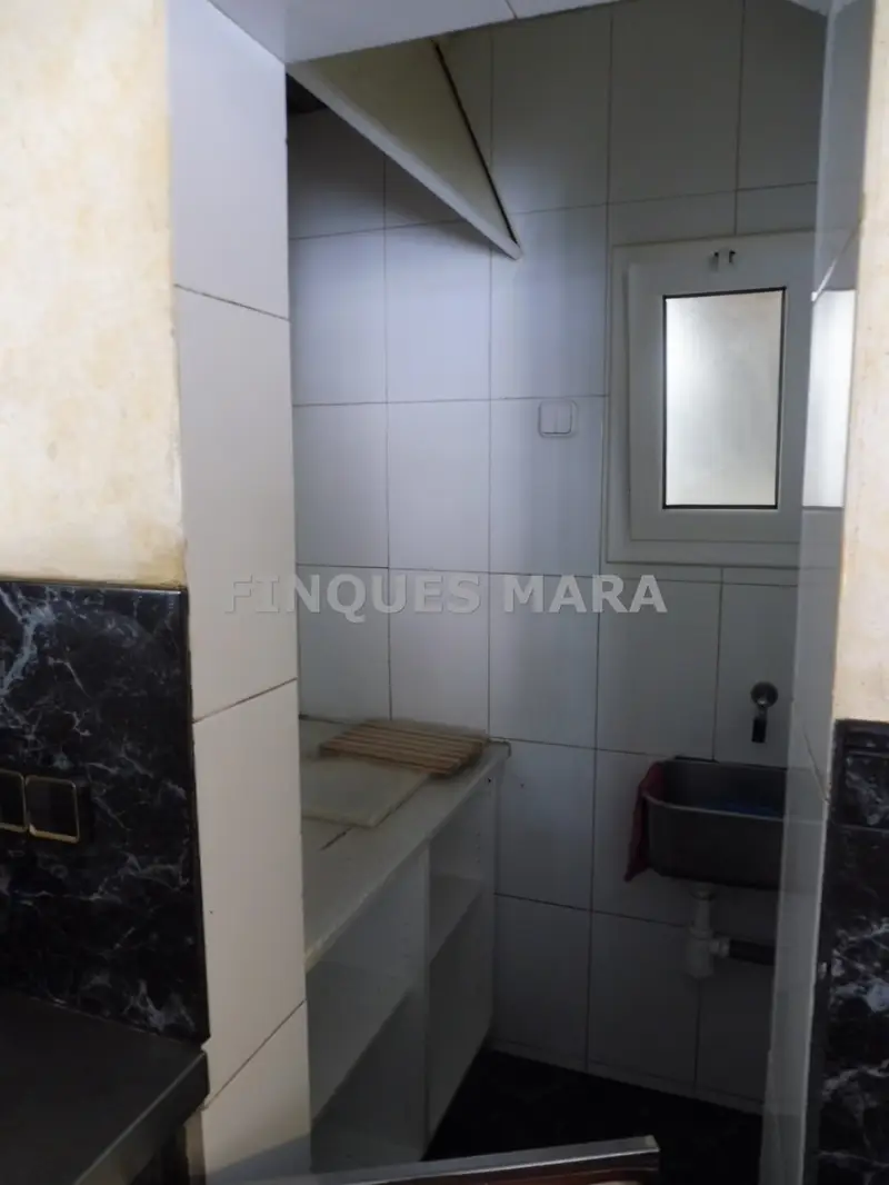 Venta Local Comercial Moli Nou Sant Boi de Llobregat