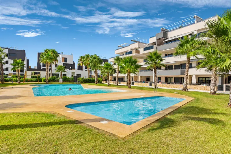 Apartamento 2 Dormitorios Villamartin Alicante Costa Blanca