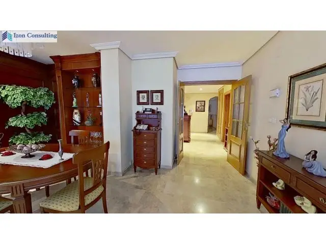 Excelente Piso 4 Dormitorios Garaje Centro Albacete