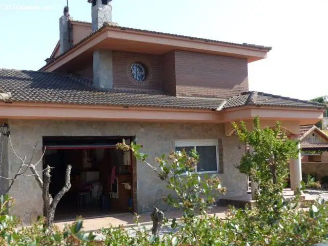 Chalet Moderno en Venta Sils Girona