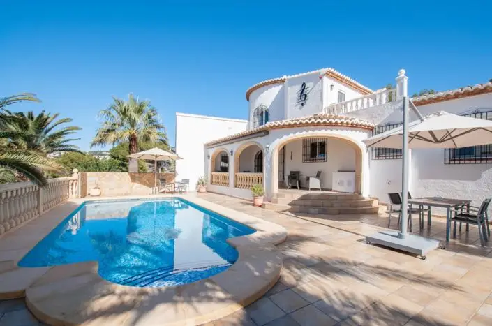 Villa de Lujo en Moraira 4 Dormitorios Piscina Privada