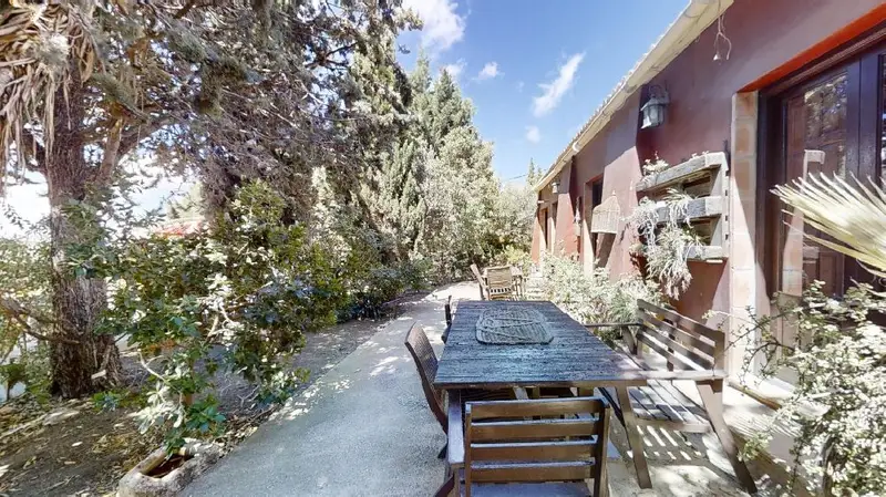 Venta Casa Rural con Terreno y Cuadra en Colmenar