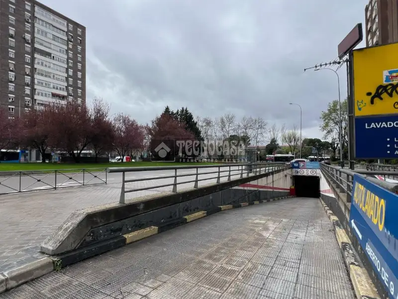 Plaza Garaje Cesión Moratalaz 46 años Vigilancia 24h
