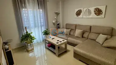Piso en venta 2 dormitorios piscina comunitaria Cedillo
