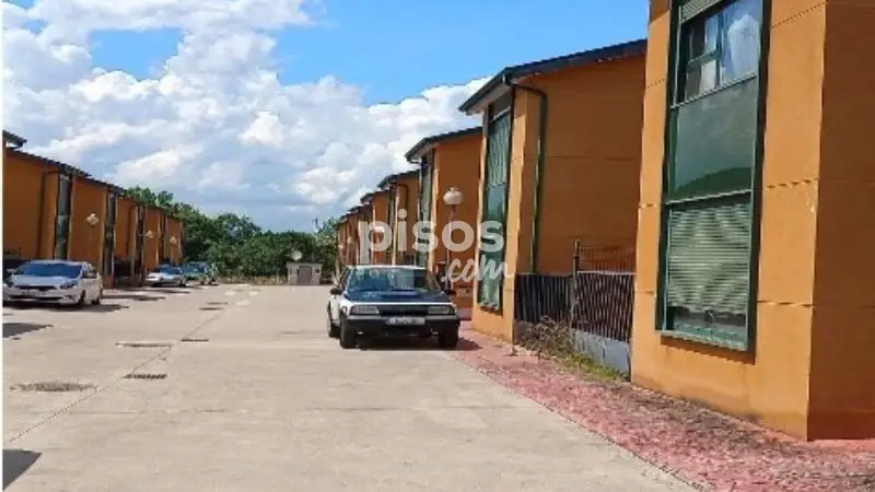 Casa adosada en venta en Camino Villadepalos