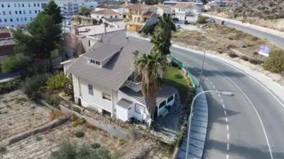 Chalet en Venta Huitar Mayor 3 Dormitorios 2 Banos Jardin 400m2