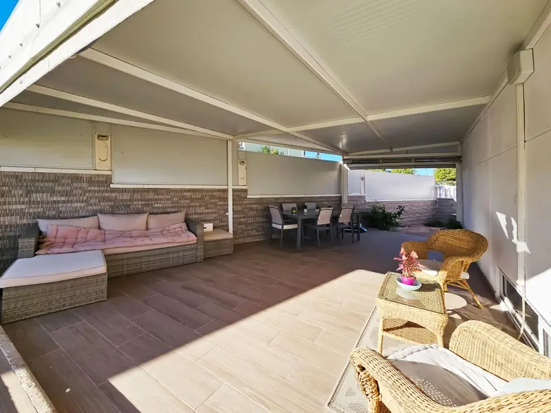 Venta de casa con piscina y terraza en Gran Alacant (Santa Pola), Puerto Marino