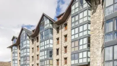 Ático en alquiler en Avenida Pirineos, 1