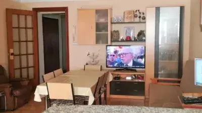 Chalet en venta Bell-lloc dUrgell 293m2 reformado Jardin Barbacoa
