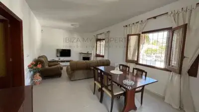 Chalet en Alquiler Sant Antoni de Portmany Temporada 3 Dormitorios Jardin