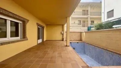 Chalet en Ogijares con Piscina Privada y Garaje Doble