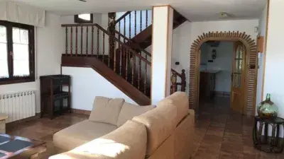 Chalet en Alquiler San Miguel 280m2 3 Dormitorios