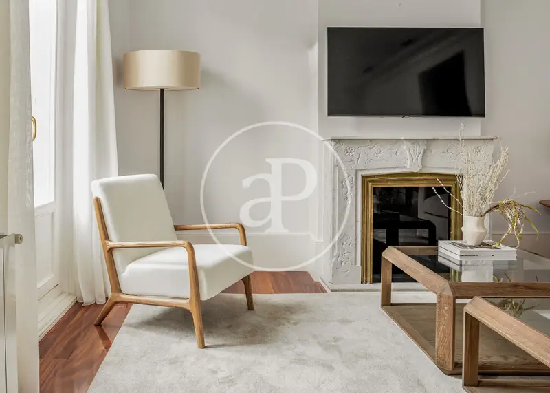 Piso 160m2 Reformado Amueblado Madrid 3 Dormitorios 2 Banos
