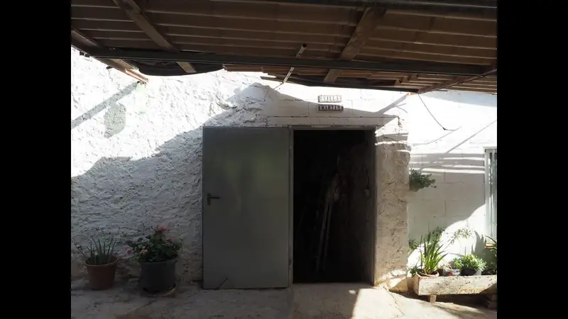 Finca Rural en Flix Tarragona: Reforma y Naturaleza