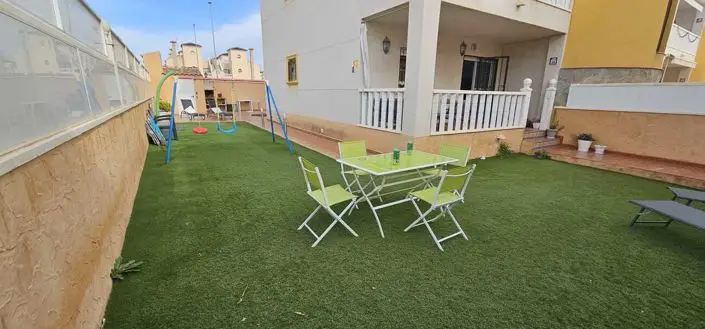 Bungalow en Cabo Roig Alicante 2 dormitorios 1 bao