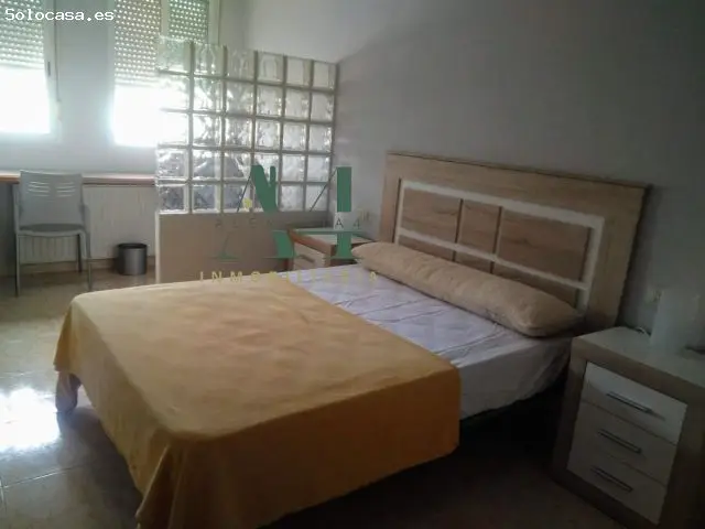 Apartamento en Centro de Caceres con Vistas al Parque del Principe
