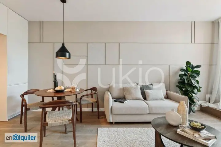 Alquiler Ático Amueblado Eixample 62m2 Terraza