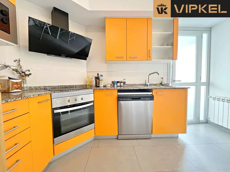 Venta de 2 pisos en Narón 83m2 Alquiler 650€