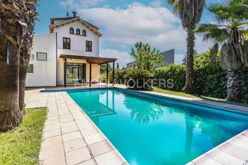 Chalet en Mira Sol Sant Cugat 5 habitaciones 300m2