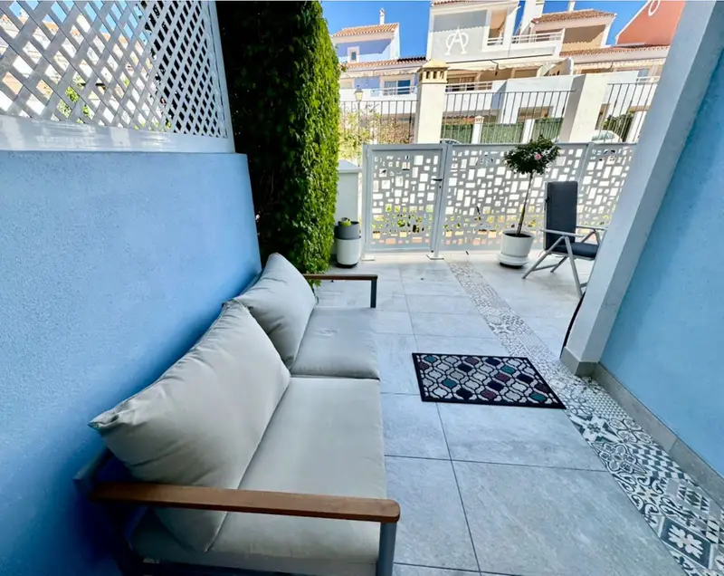 Casa Villa 3 Dormitorios Milla de Oro Alquiler