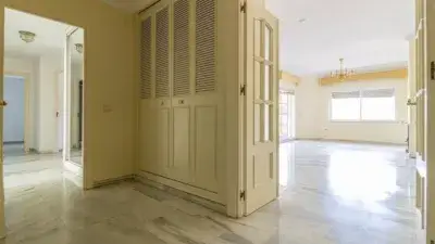 Piso en Venta en El Altillo con Terraza