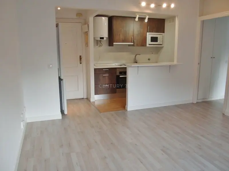 Apartamento de 4 dormitorios en Barcelona