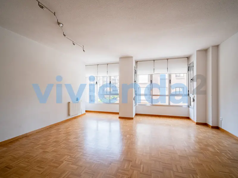 Venta piso terraza Rosas Madrid 3 dormitorios garaje trastero