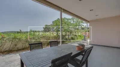 Casa Moderna en Els Cards con Jacuzzi y Jardin