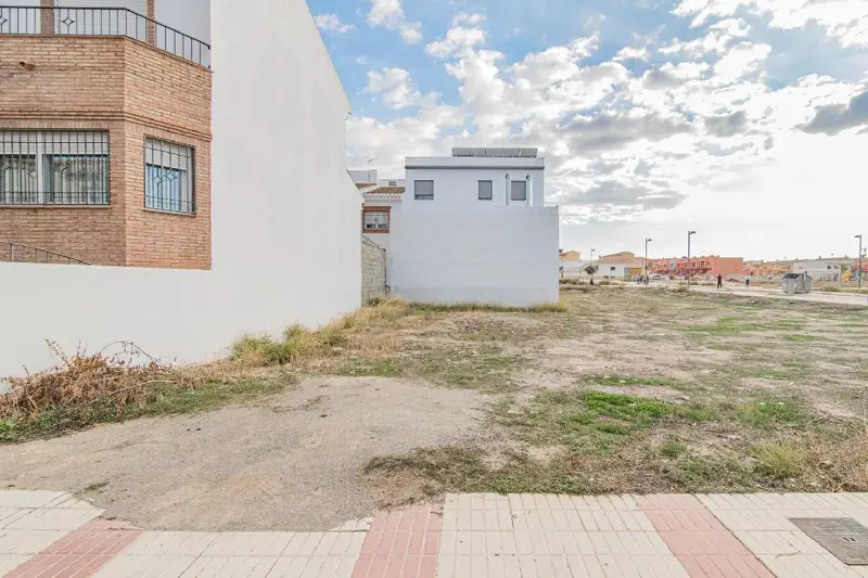 Solar con Vistas en Chauchina 190m2