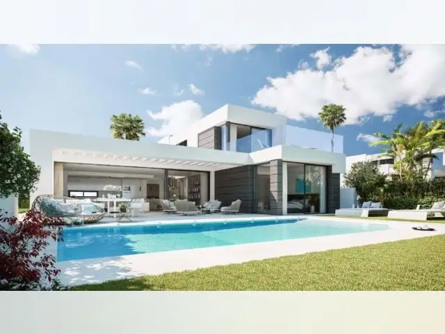 Villa de Lujo en Málaga 4 Dormitorios 4 Baños Piscina Privada