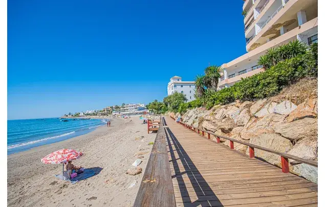 Apartamento 2 Dormitorios Calahonda Playa Cerca