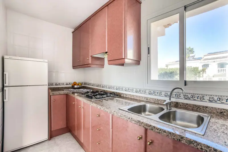 Chalet 8 Dormitorios Alquiler Alicante